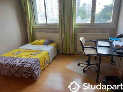 Chambre - 15 m² - 1 pièce