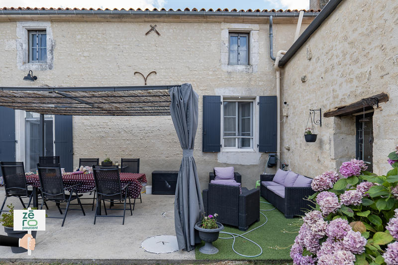 Maison - 215 m² - 7 pièces