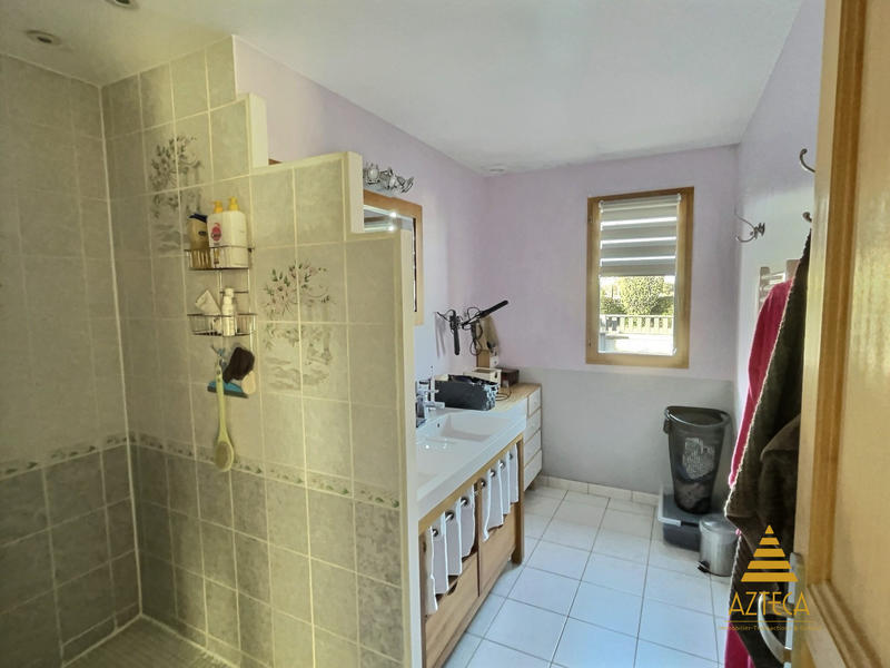 Maison - 140 m² - 7 pièces