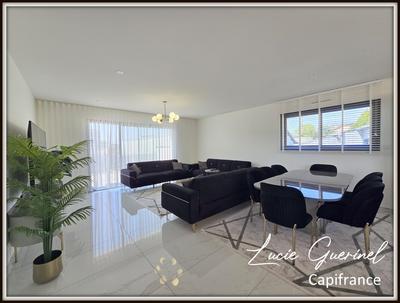 Maison - 200 m² - 7 pièces