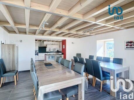 Maison de campagne - 222 m² - 8 pièces