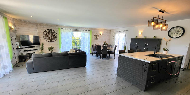 Maison contemporaine - 165 m² - 7 pièces