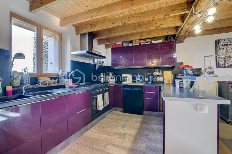 Maison - 98 m² - 5 pièces