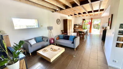 Maison - 179 m² - 9 pièces