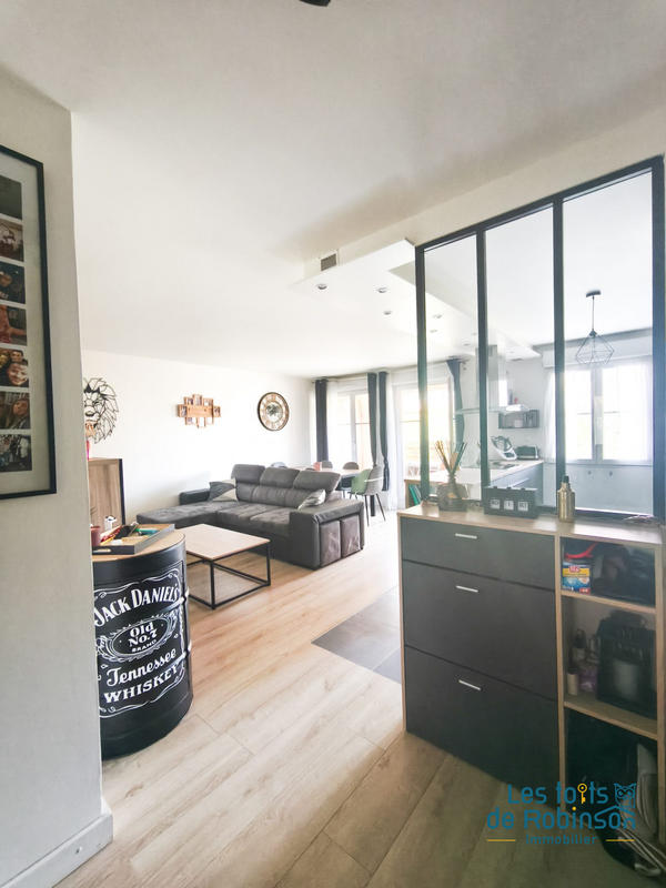 Appartement - 64 m² - 3 pièces