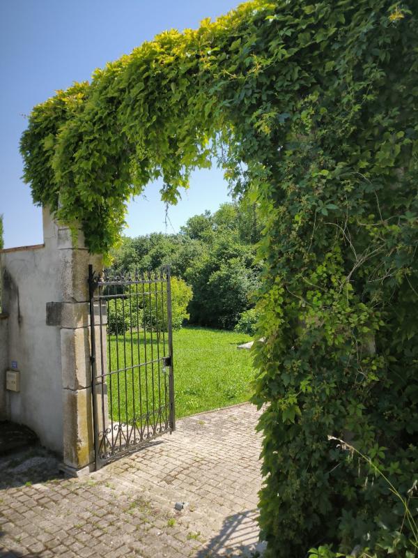 Demeure - 424 m² - 11 pièces