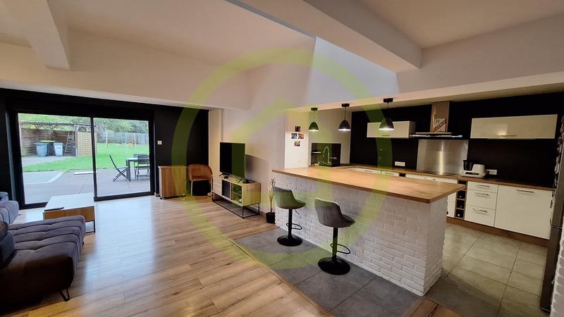 Maison de ville - 166 m² - 8 pièces