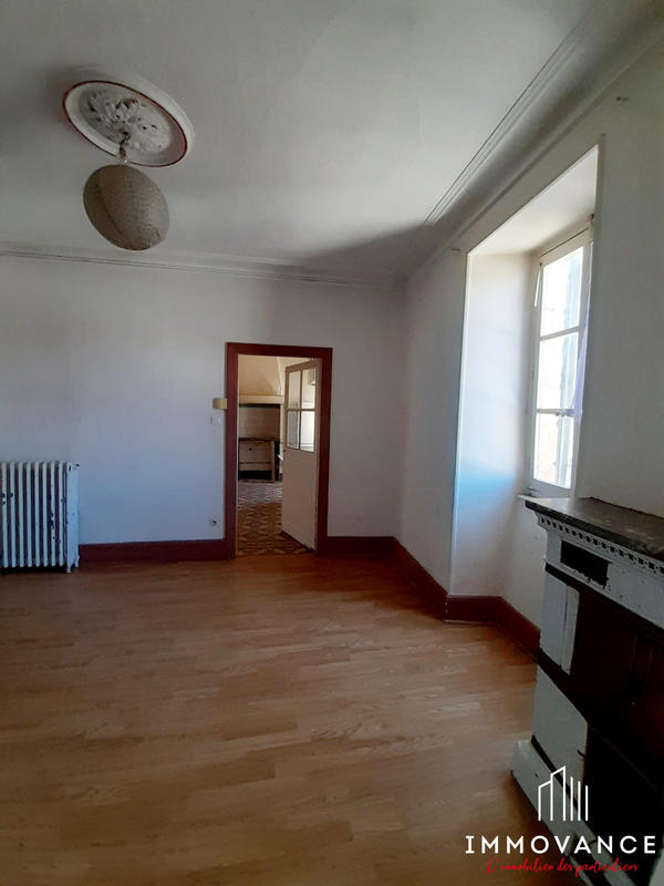 Immeuble - 1 272 m²