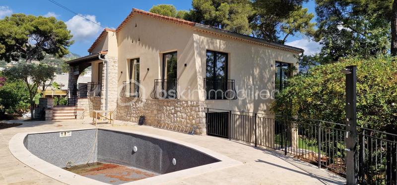 Villa - 229 m² - 5 pièces