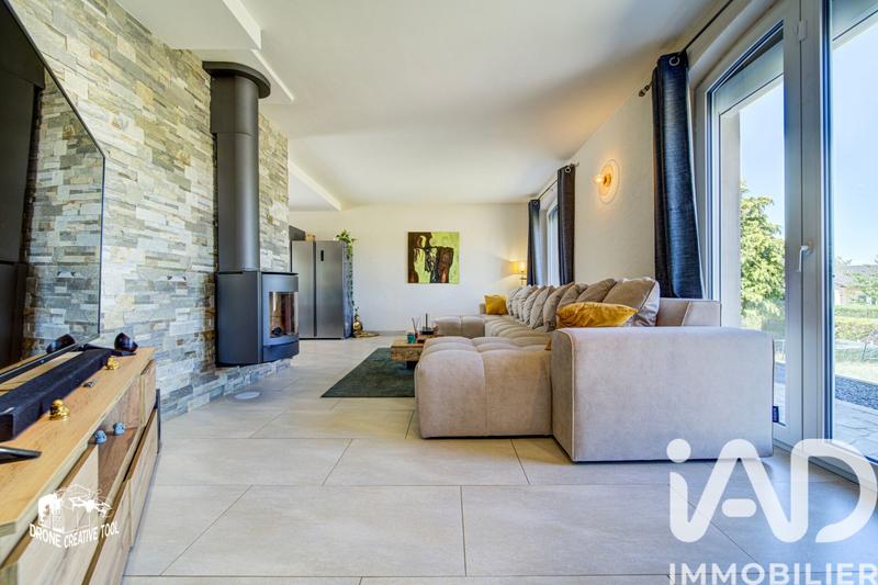 Maison - 163 m² - 8 pièces