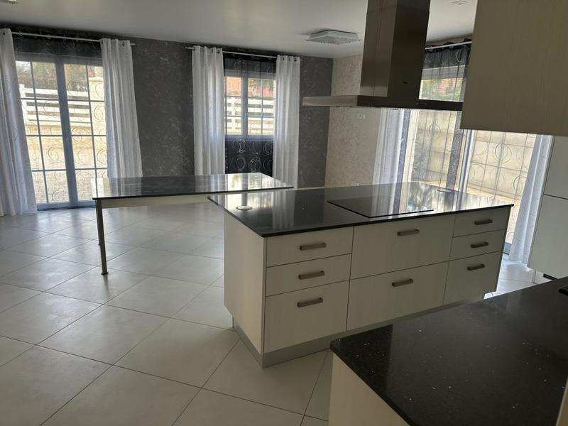 Pavillon - 164 m² - 6 pièces