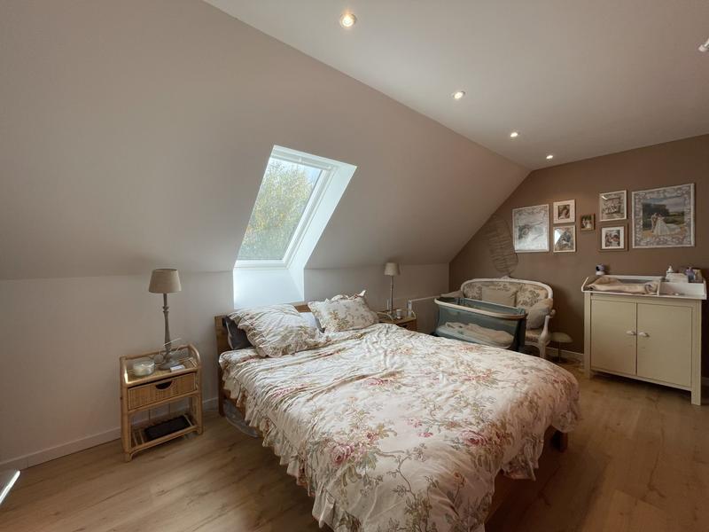 Maison - 93 m² - 5 pièces