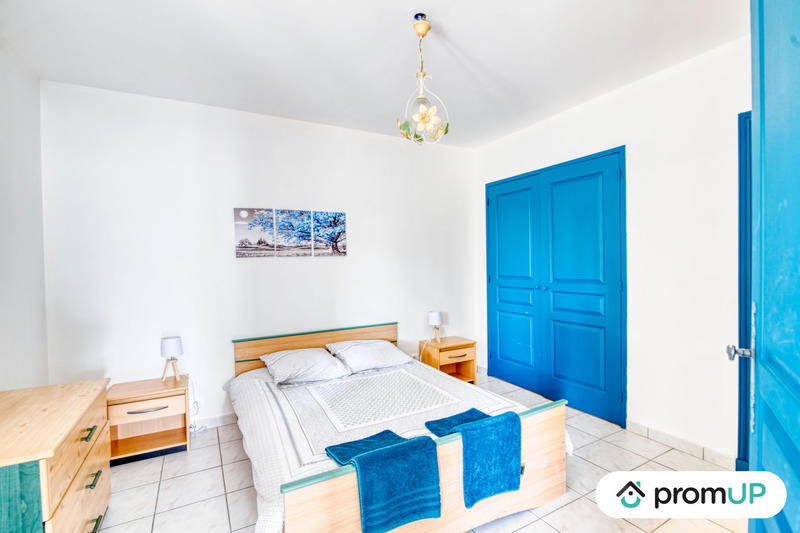 Maison traditionnelle - 340 m² - 16 pièces