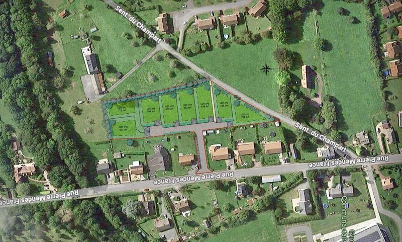 Terrain de lotissements - 718 m²