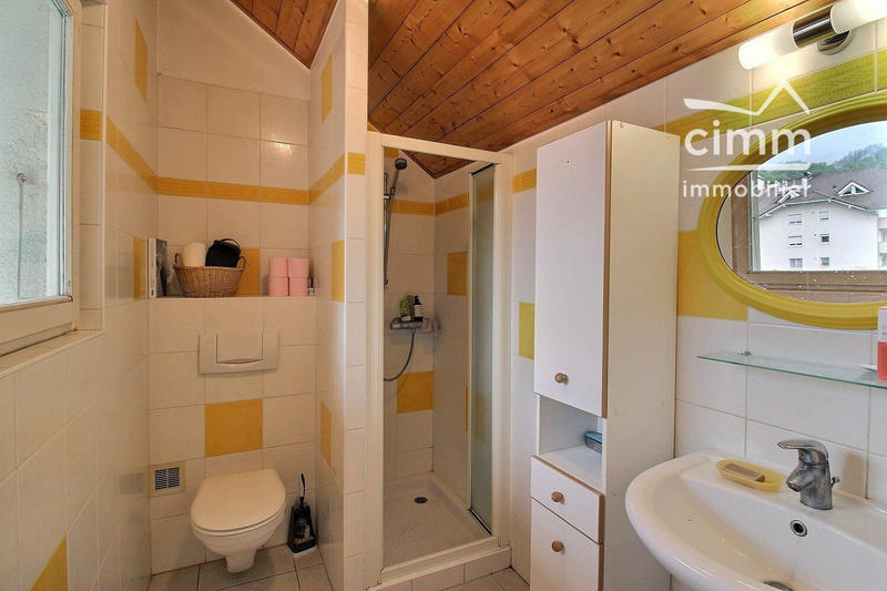 Maison - 273 m² - 10 pièces