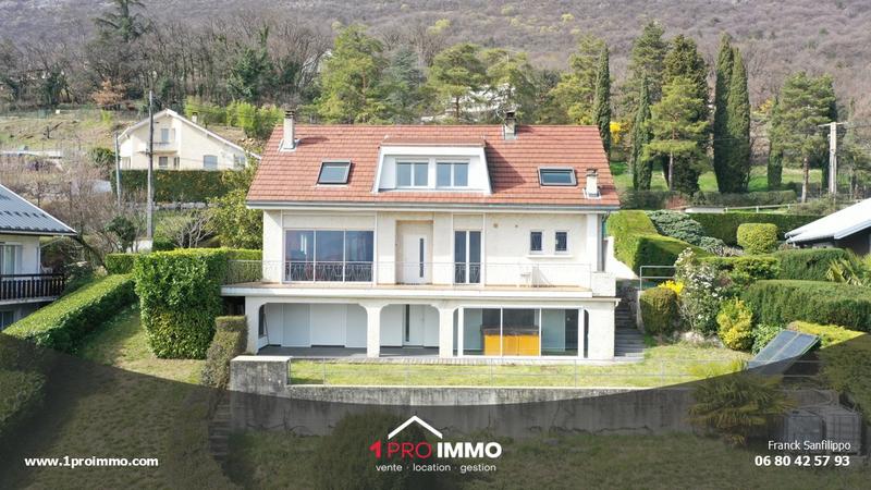 Maison - 173 m² - 7 pièces