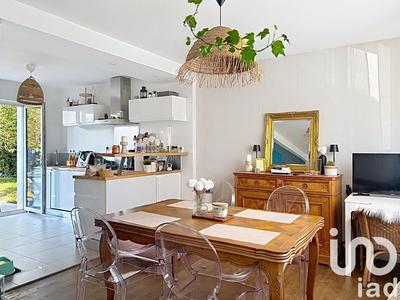 Maison - 80 m² - 5 pièces