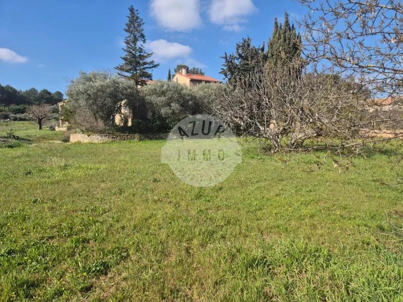 Terrain constructible - 625 m²