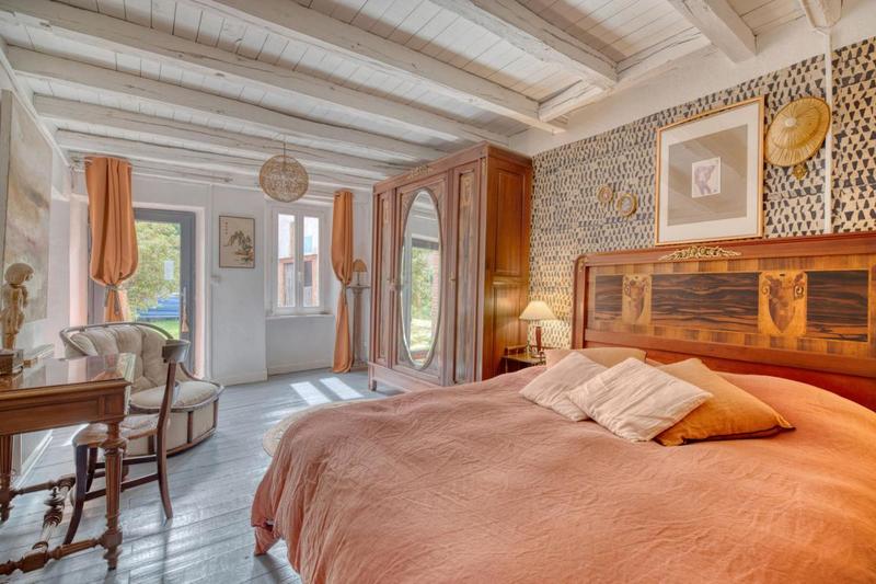 Maison - 298 m² - 10 pièces