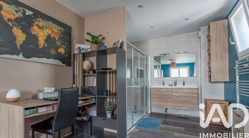 Maison - 170 m² - 8 pièces