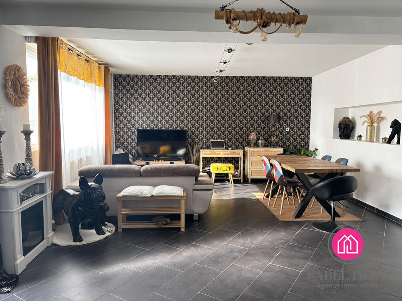 Maison - 110 m² - 6 pièces