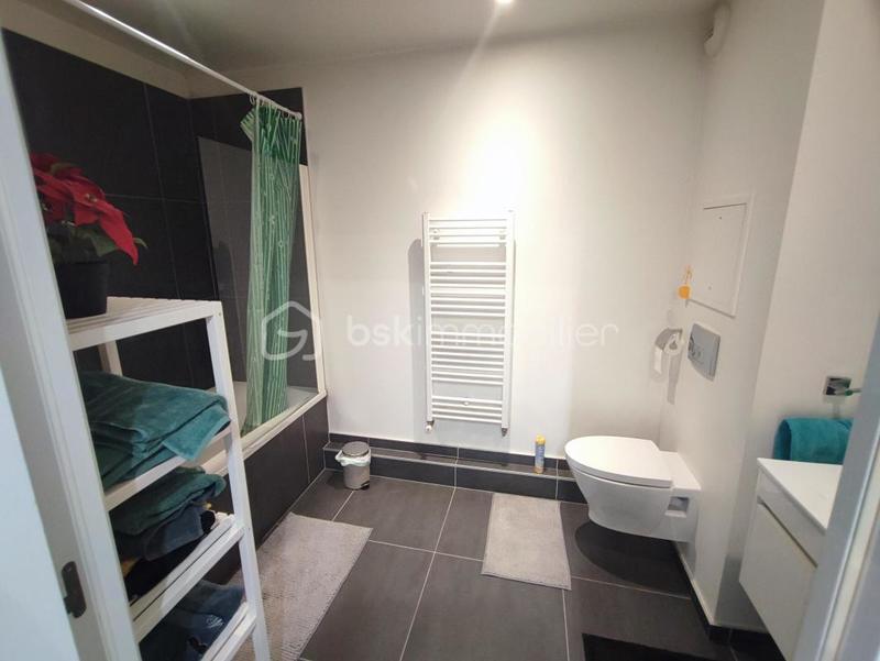 Studio - 25 m² - 1 pièce