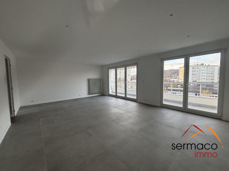 Appartement - 90 m² - 4 pièces