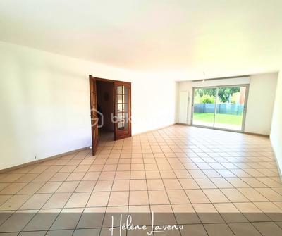 Pavillon - 120 m² - 5 pièces