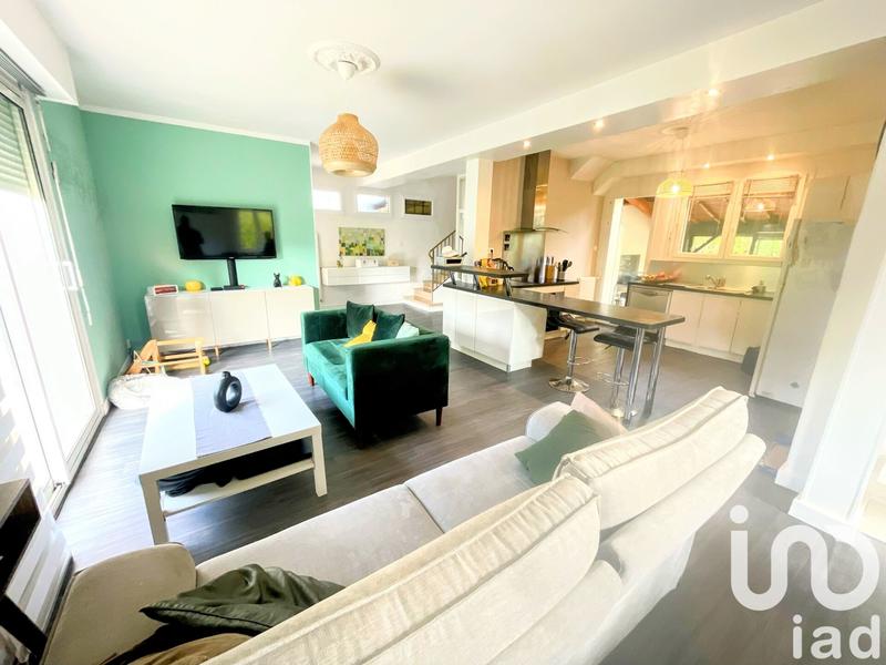 Maison - 152 m² - 6 pièces