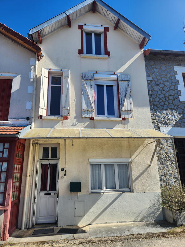 Maison - 100 m² - 6 pièces