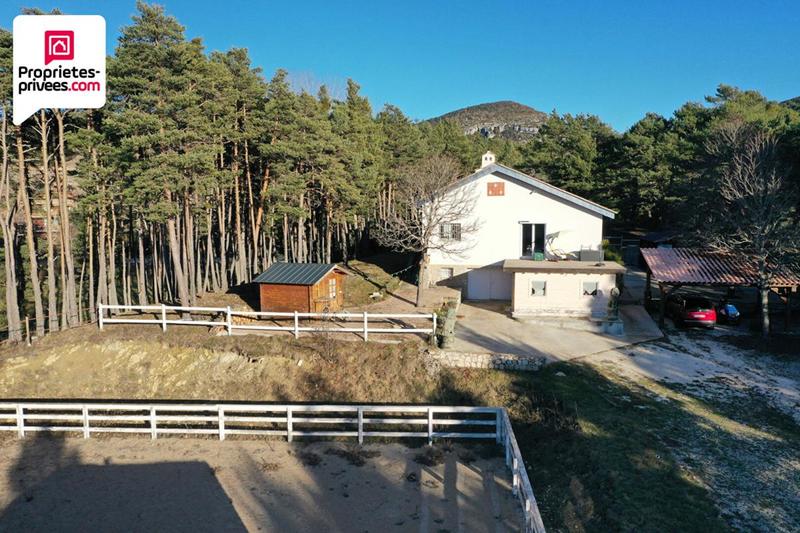 Propriété - 110 m² - 5 pièces