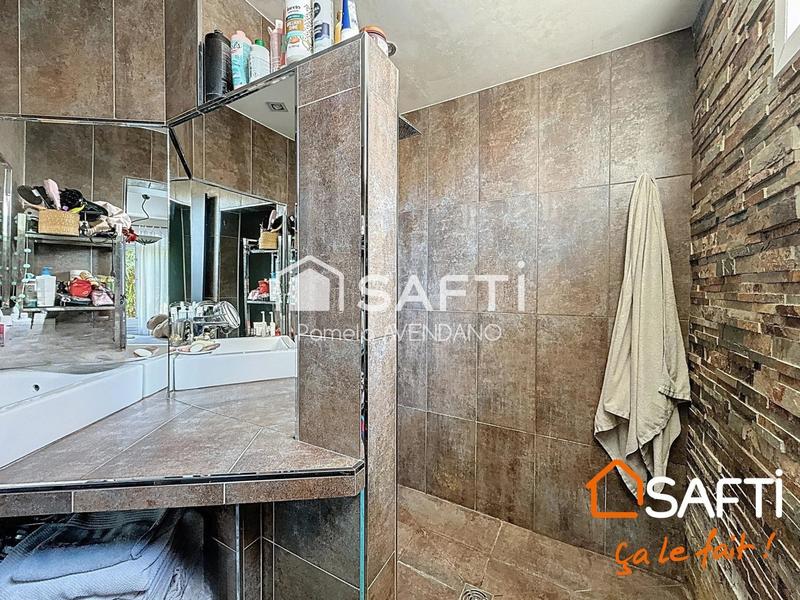 Villa - 200 m² - 8 pièces