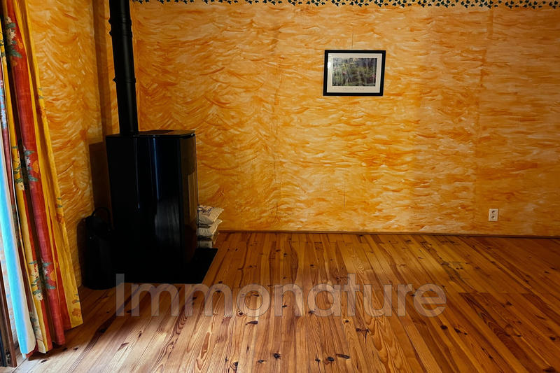 Maison - 202 m² - 3 pièces