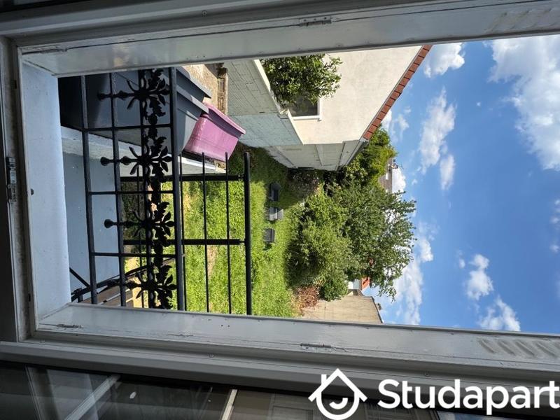 Chambre - 9 m² - 1 pièce