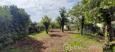 Terrain - 1 046 m²