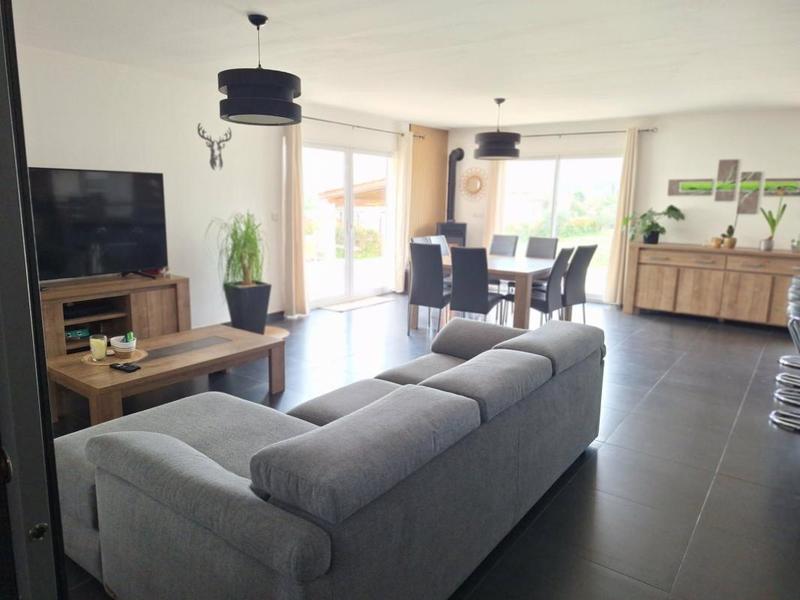 Maison - 163 m² - 5 pièces