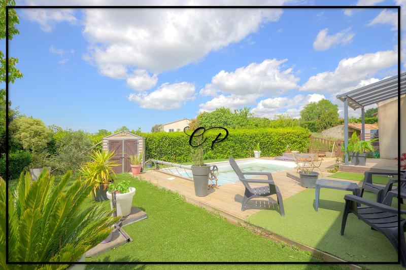 Maison - 234 m² - 7 pièces