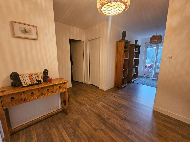 Maison - 143 m² - 7 pièces