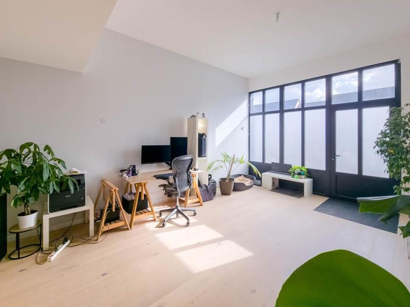 Maison - 180 m² - 6 pièces