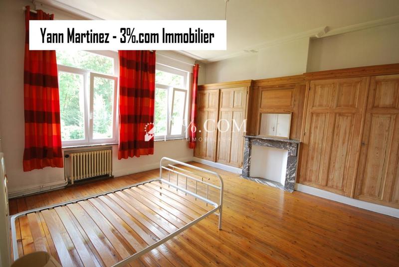 Maison - 276 m² - 9 pièces