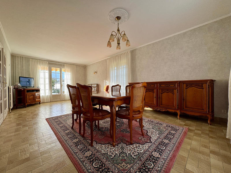 Maison - 139 m² - 7 pièces