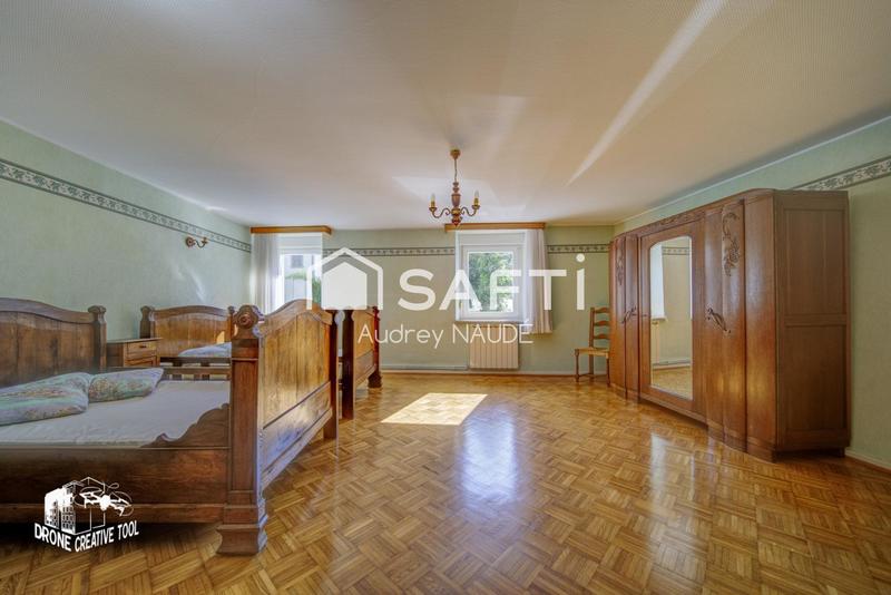 Maison - 140 m² - 5 pièces