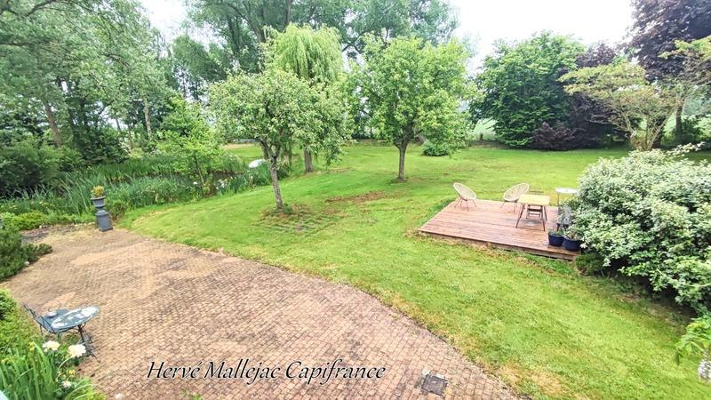 Maison - 212 m² - 10 pièces