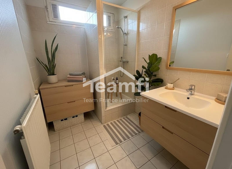 Appartement - 79 m² - 4 pièces