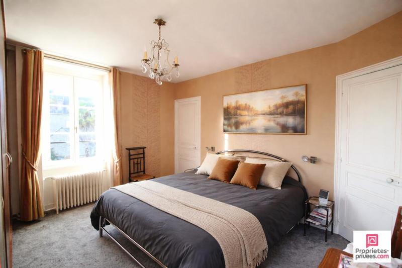 Villa - 220 m² - 10 pièces