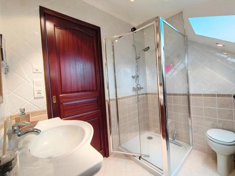 Maison - 177 m² - 7 pièces