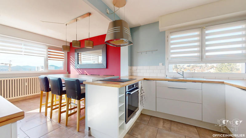 Appartement - 76 m² - 5 pièces