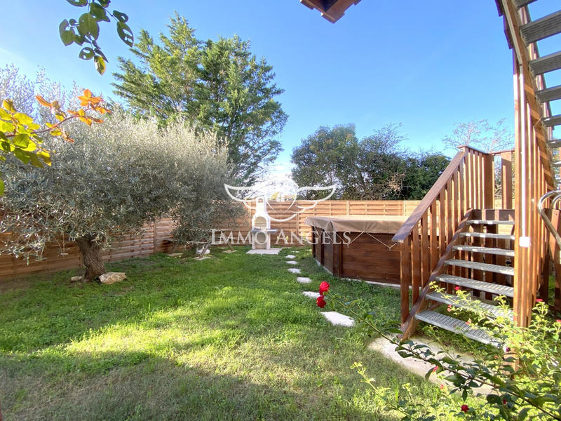 Maison - 206 m² - 9 pièces