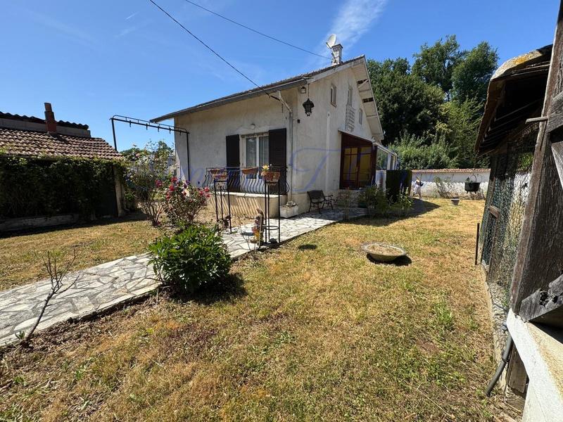 Maison ancienne - 90 m² - 3 pièces