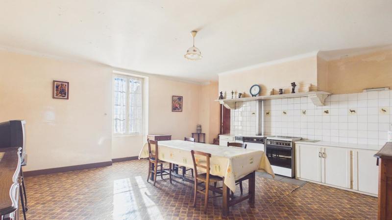 Corps de ferme - 150 m² - 6 pièces